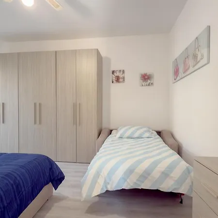 卡萨索非亚公寓 *